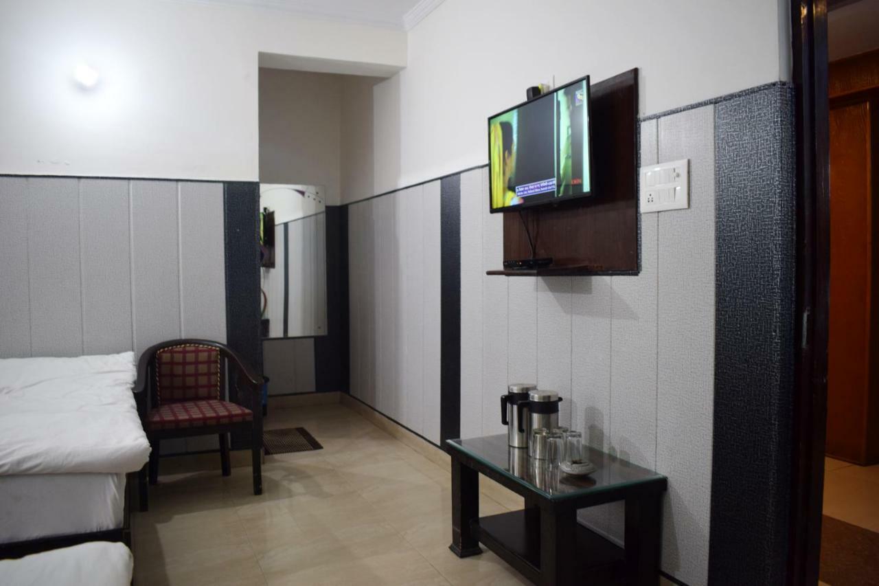 Hotel Thakur Ji Харідвар Екстер'єр фото